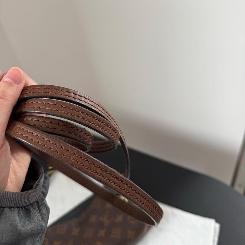 LV Monogram麻將包-9