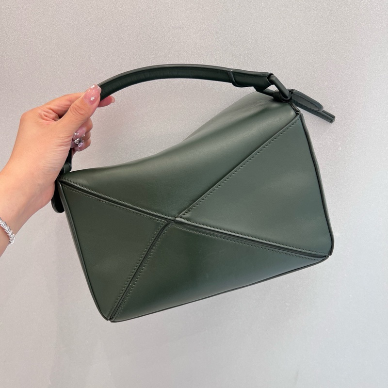 Loewe Puzzle 小號墨綠色-1