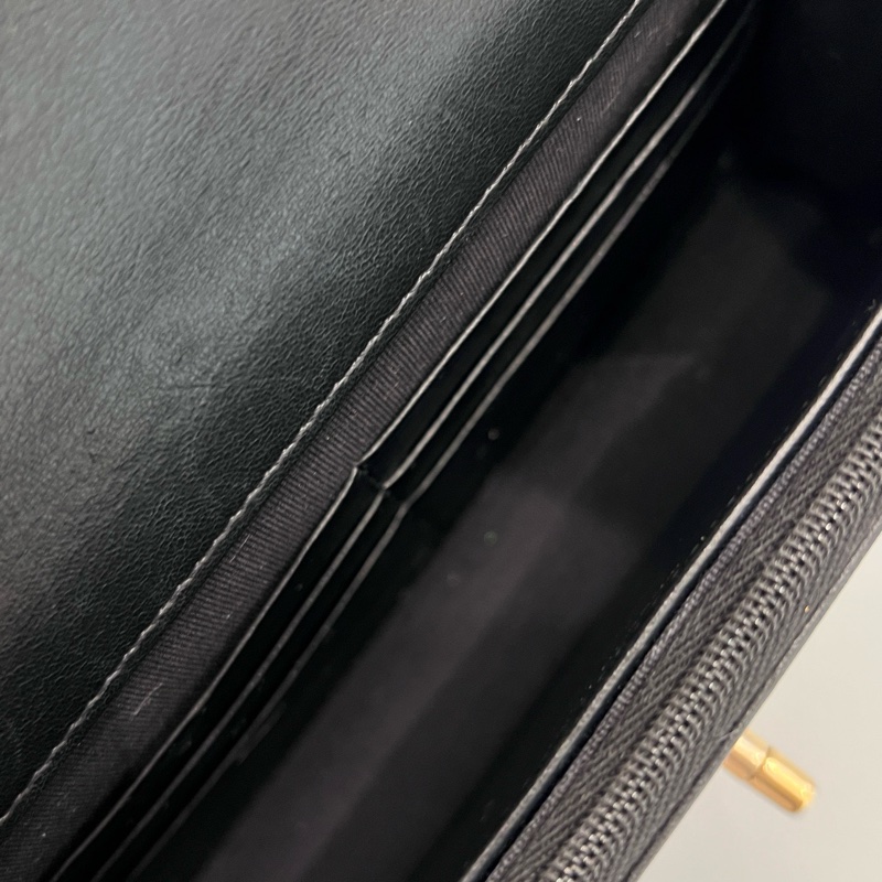 Chanel 24B 金柱 WOC-8