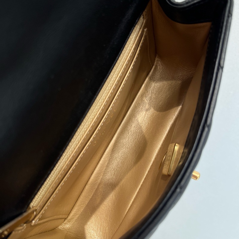 Chanel 金球大Mini-8