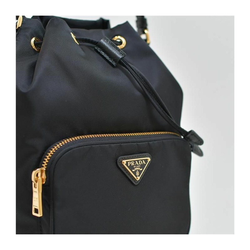 PRADA 三角形標誌新款水桶包 1BH038 V44-5