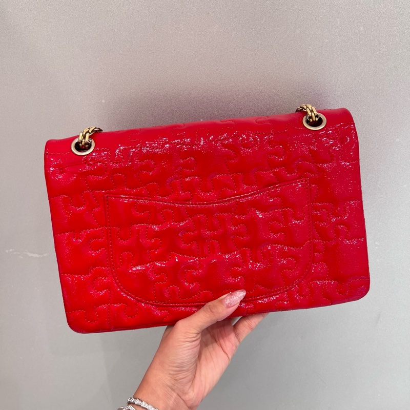 Chanel 2.55 漆皮紅色金扣-1