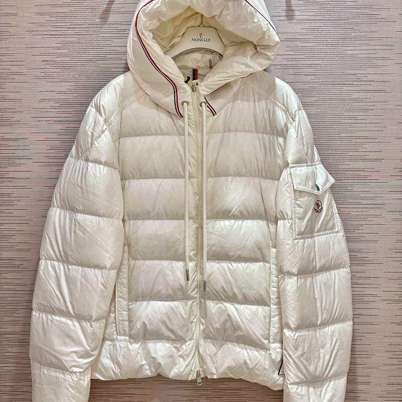 💎Han's house精品服飾💎Moncler Pavin 羽絨 連帽外套-0