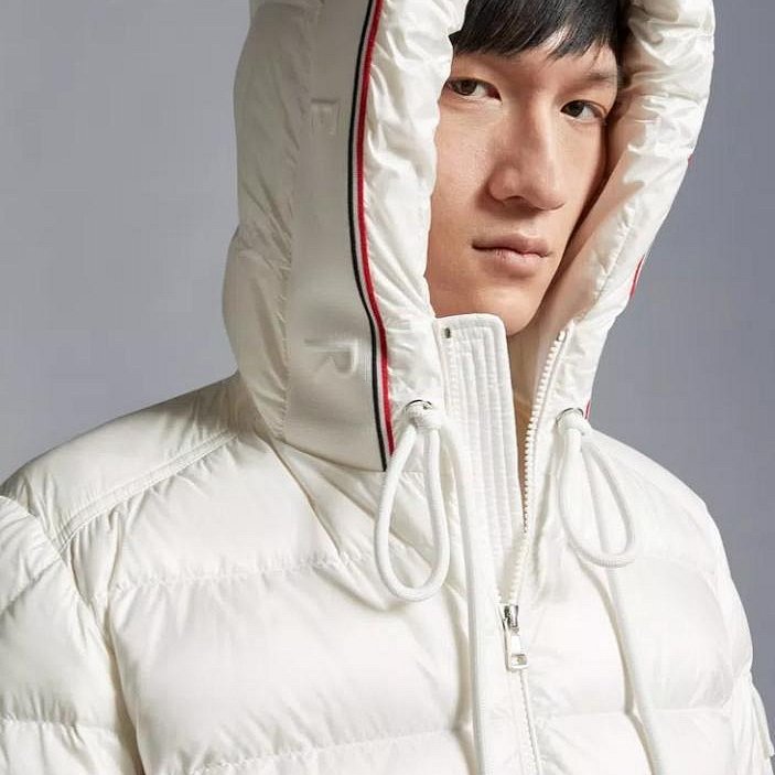 💎Han's house精品服飾💎Moncler Pavin 羽絨 連帽外套-2