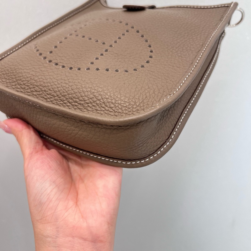 Hermès大象灰Evelyne Mini 19-3