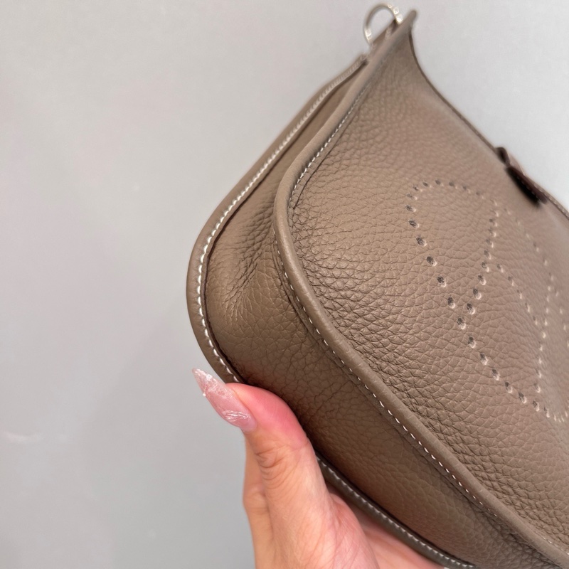 Hermès大象灰Evelyne Mini 19-4