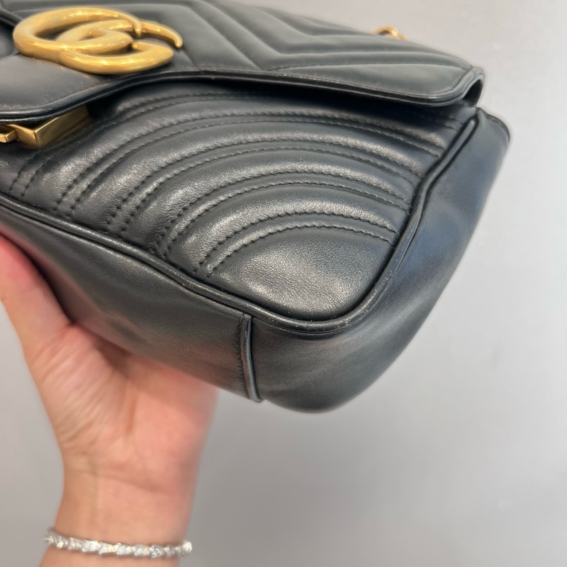 Gucci Marmont 26 黑金-3