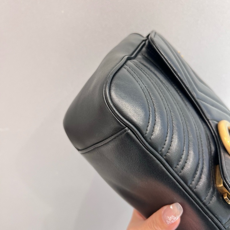 Gucci Marmont 26 黑金-4