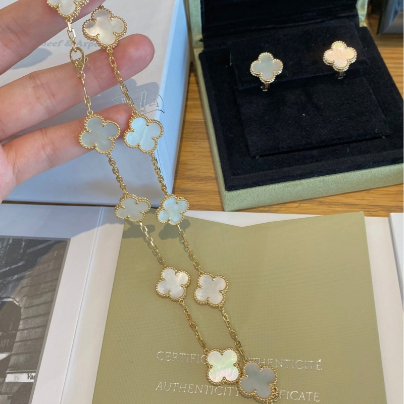 vca 10花項鍊-2