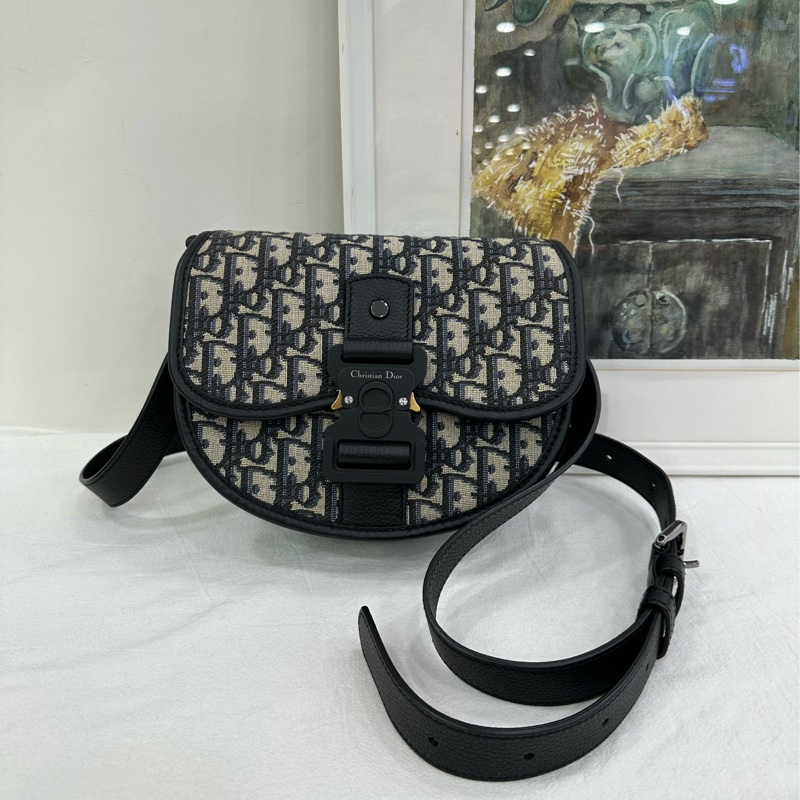 Dior/迪奧 gallop老花信差包 馬鞍包 郵差包 尺寸21*17*5 22年編碼,98-99新,內裡很乾淨-1