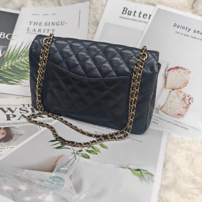 Chanel 17A宮廷系列CF 中號 海軍藍金扣-1