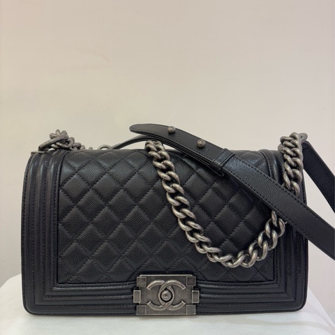 CHANEL黑荔枝牛皮銀釦Boy25cm