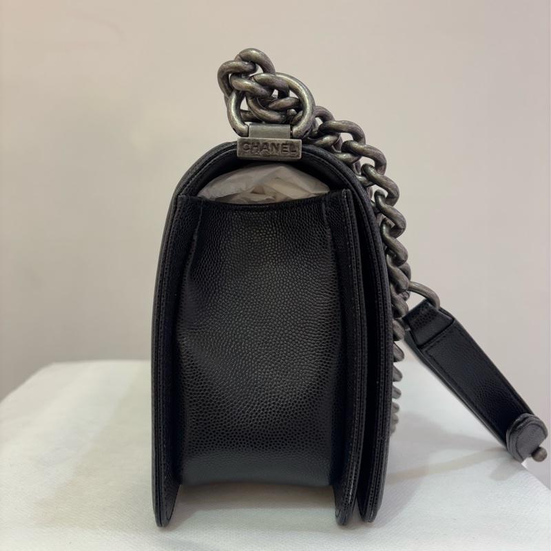 CHANEL黑荔枝牛皮銀釦Boy25cm-3