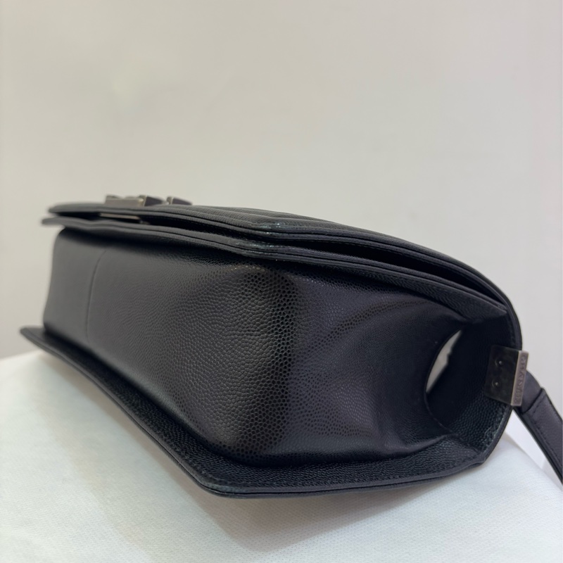 CHANEL黑荔枝牛皮銀釦Boy25cm-5