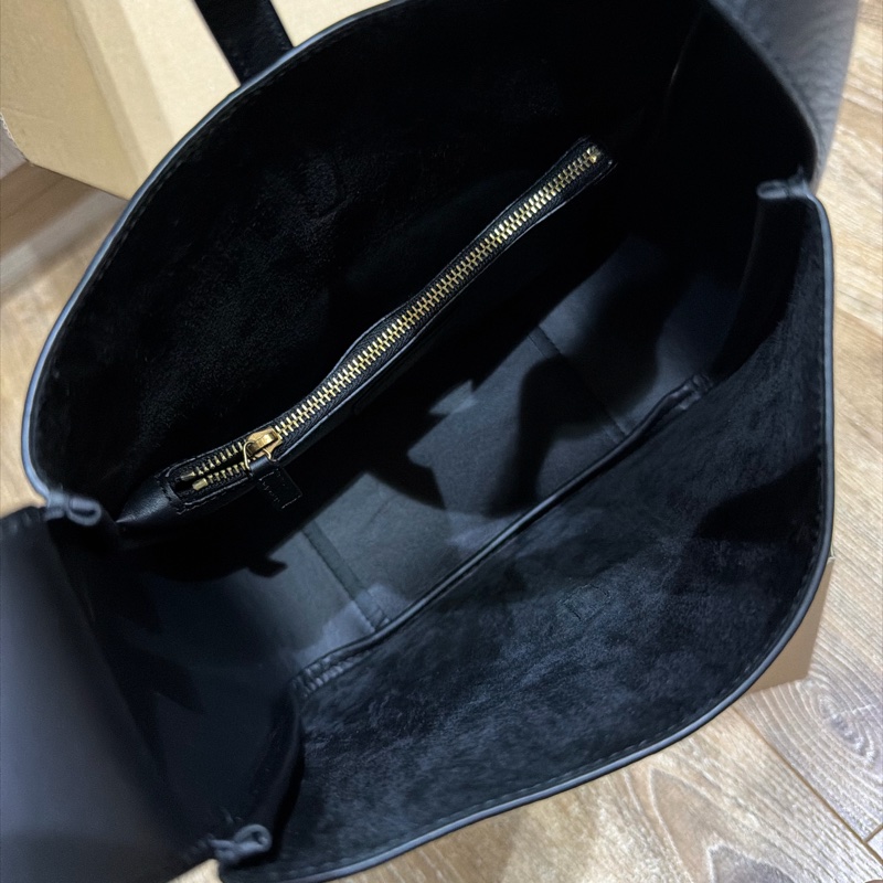 YSL LE 5 À 7小型粒面皮革柔軟手袋-8
