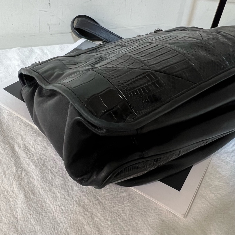 ෆ YSL Niki中號-12