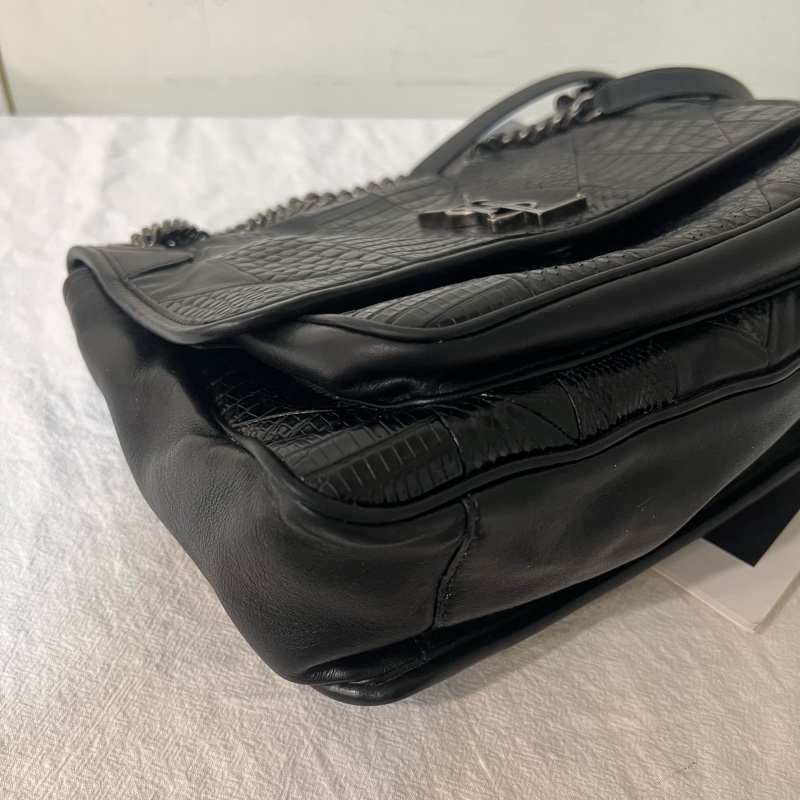 ෆ YSL Niki中號-14