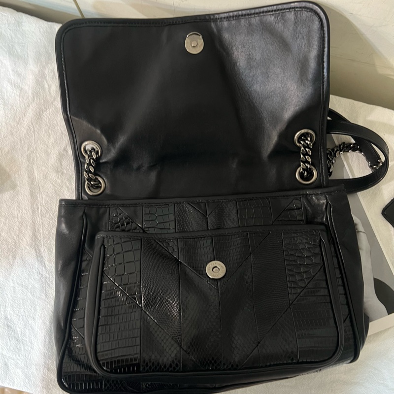 ෆ YSL Niki中號-16