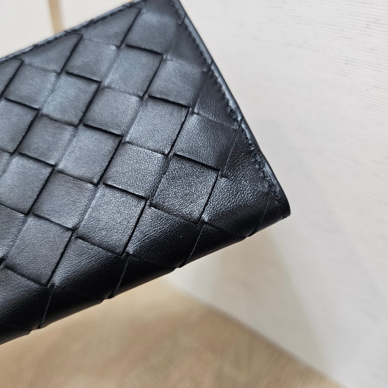 [質感好物甜出☺️專櫃半價] BV黑編織皮革Bi Fold 6卡對釦短夾-7