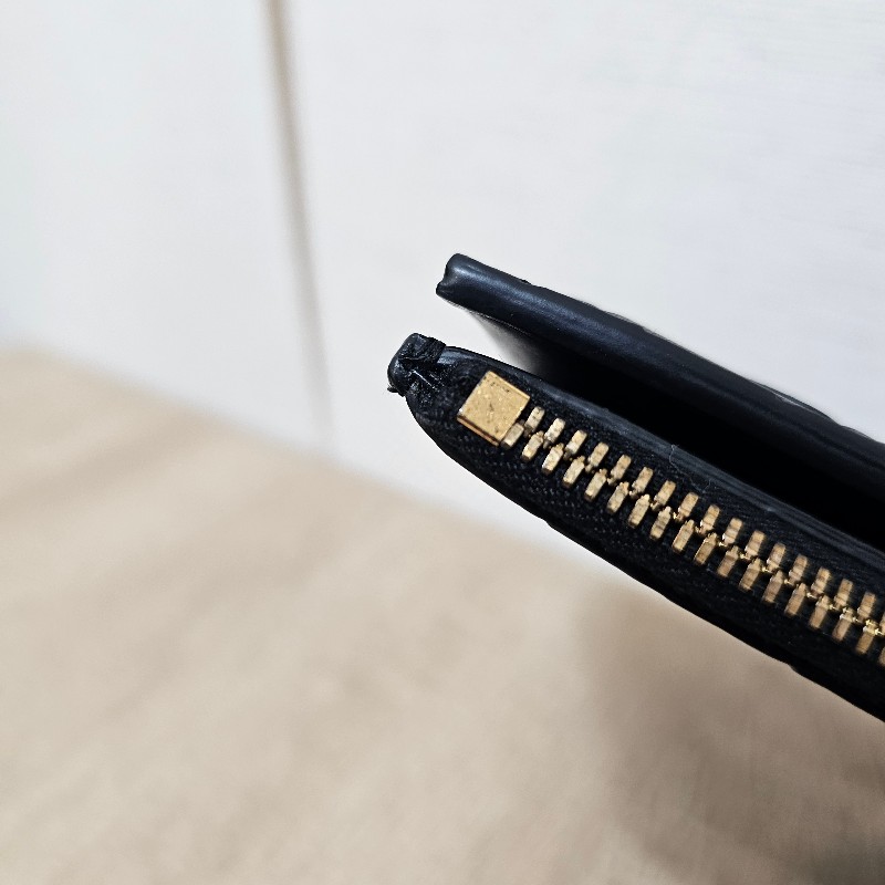 [質感好物甜出☺️專櫃半價] BV黑編織皮革Bi Fold 6卡對釦短夾-9