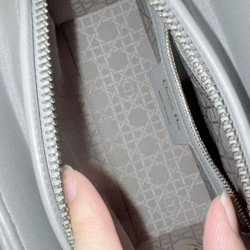 ෆ Dior五格黛妃🩶 絕美高級銀灰色❄️-13