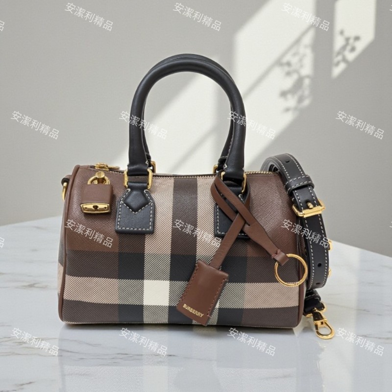 莉亞精品♡Burberry 經典格紋波士頓包 近新閒置-0
