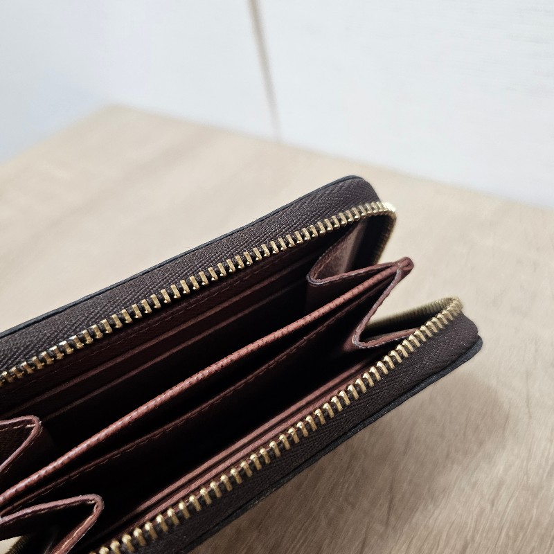 [跨年福利出清🧧] LV老花金釦拉鏈零錢卡包-19