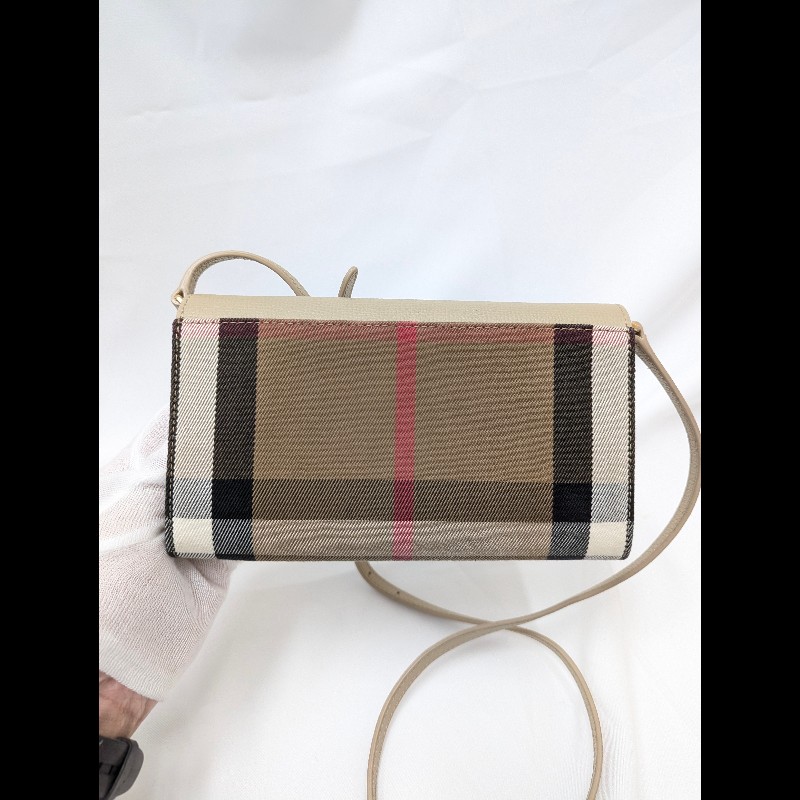 莉亞精品♡Burberry 經典格紋woc 九新美品-2