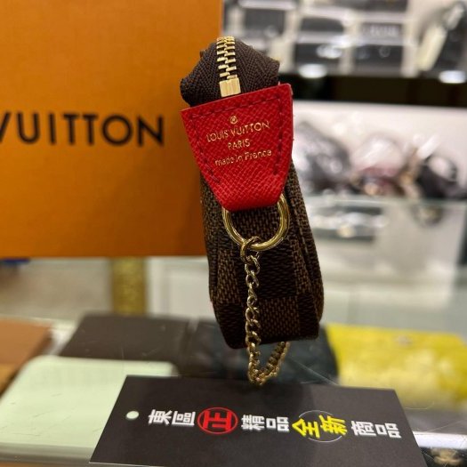 東區正精品㊣LOUIS VUITTON LV N60259 全新咖啡色棋盤格櫻花跑車巴黎鐵塔金鍊手提包收納包小包麻將包 RZ6123-5