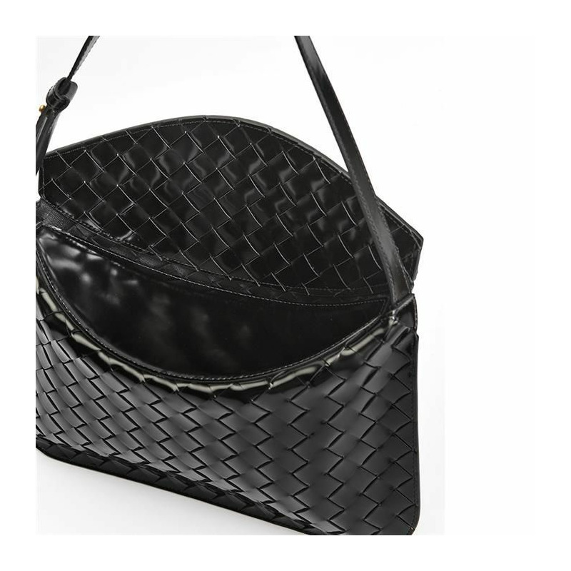 BOTTEGA VENETA Intrecciato 編織流浪漢包 V1W91 701046-2