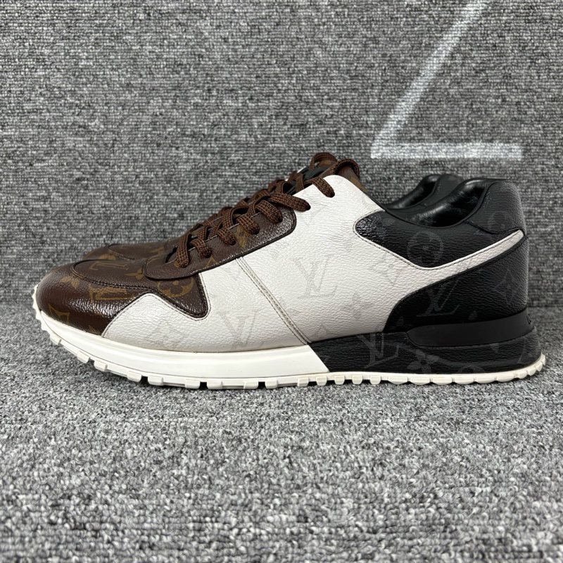 LV黑白棕三色拼接運動鞋42.5碼-0