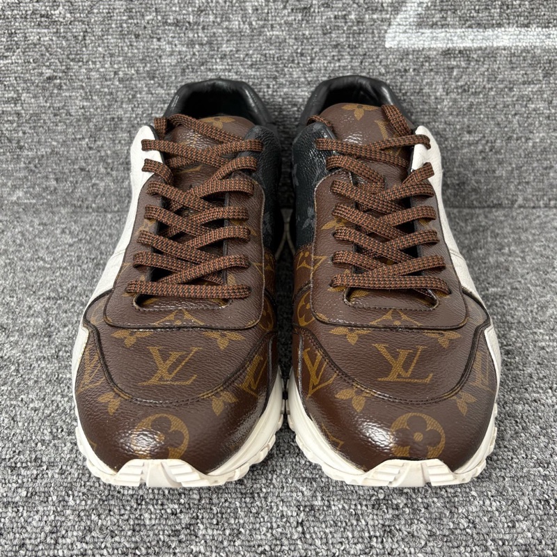 LV黑白棕三色拼接運動鞋42.5碼-1
