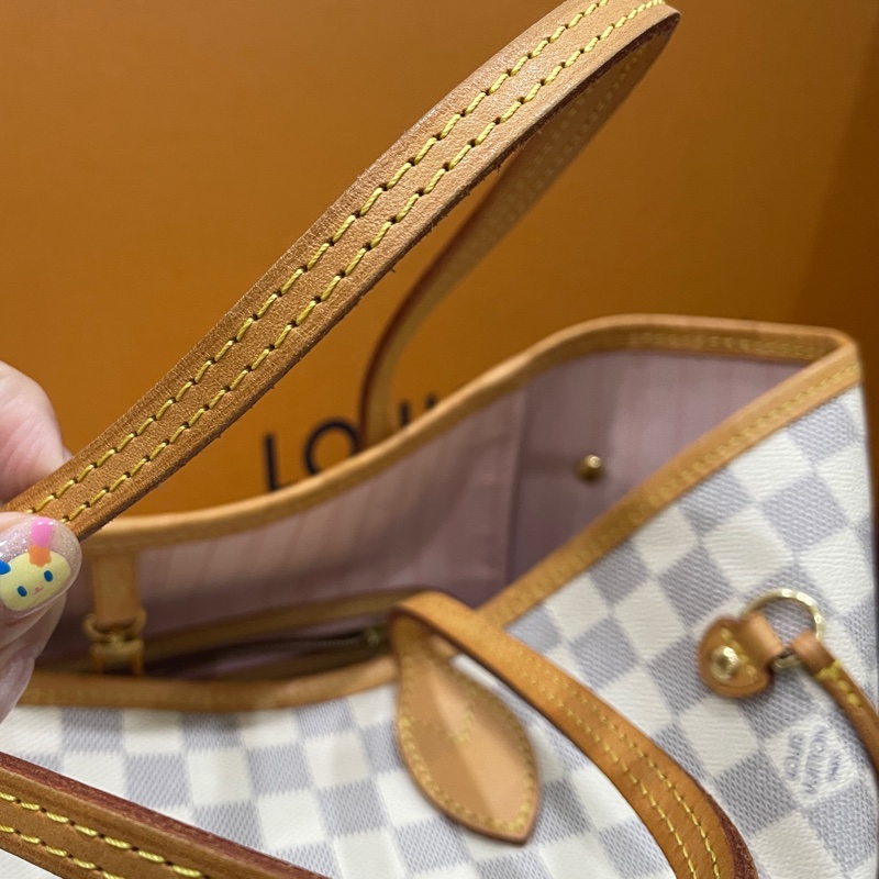 LVneverfull白棋盤格含小包-9