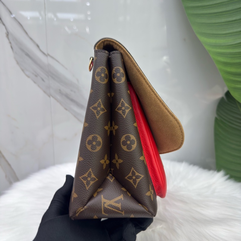 95新LV路易威登/Louis Vuitton 老花拼紅鎖頭郵差手提單肩斜挎包-2