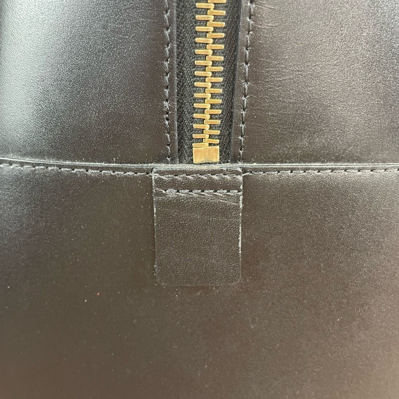 Celin 黑色box皮大骨頭浮雕logo保齡球包大號-9