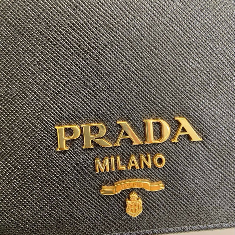 Prada普拉達 saffiano黑金十字紋牛皮斜挎鏈條包 99新-5