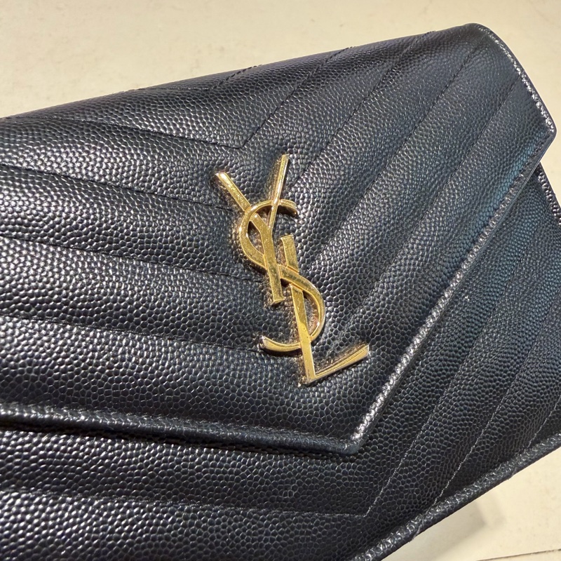 YSL黑金魚子醬WOC-1