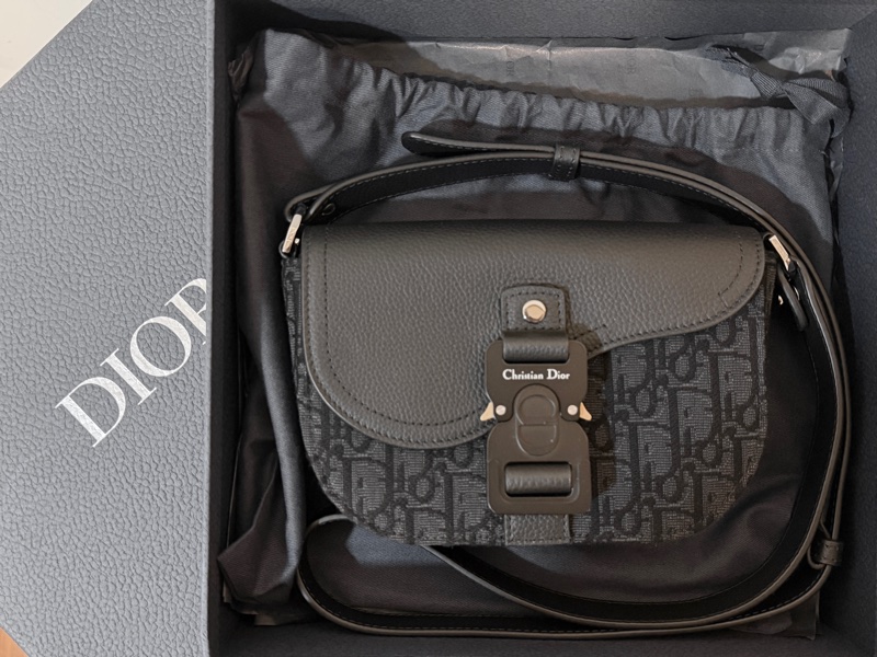 Dior Saddle 迷你郵差包-1