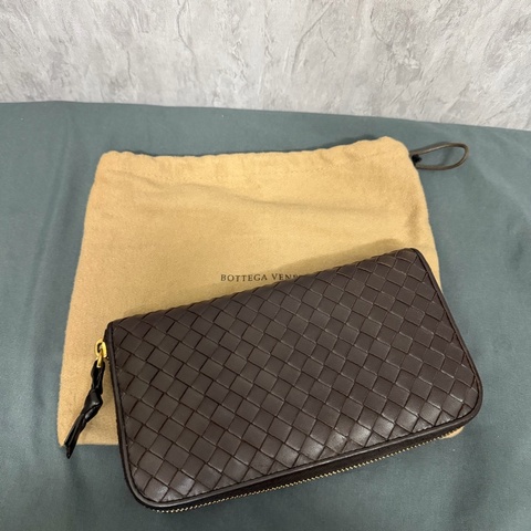 Bv經典編織拉鍊長夾