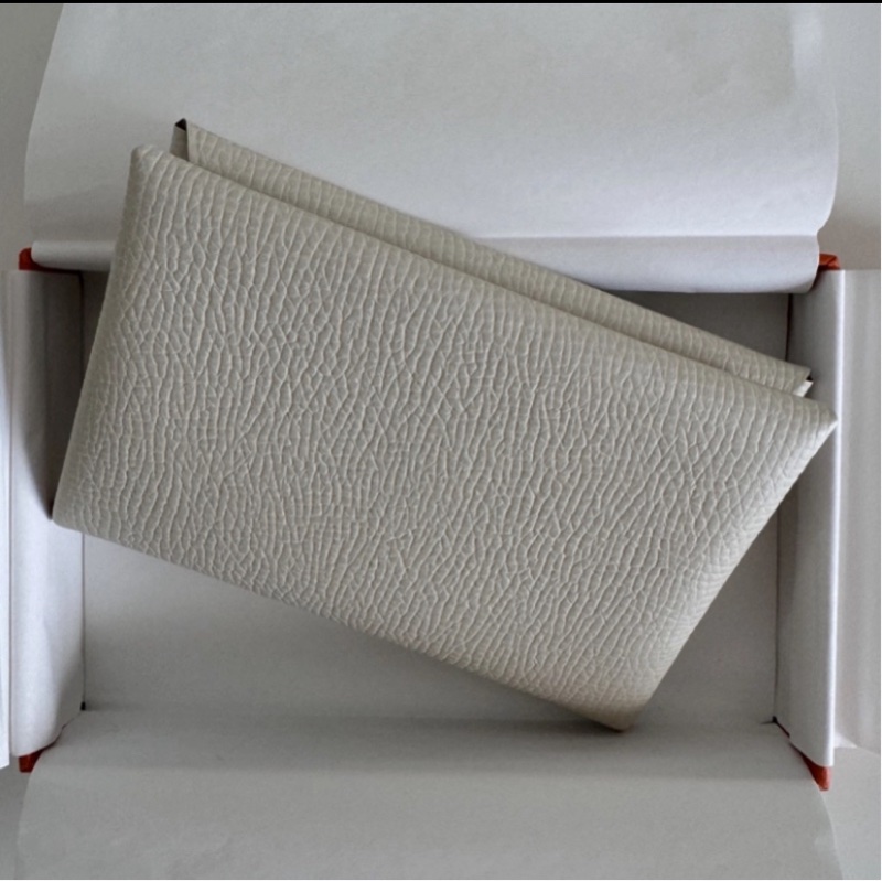 情人節禮物特選 Hermes Calvi 皮夾 全新Craie 奶油粉筆白色-5