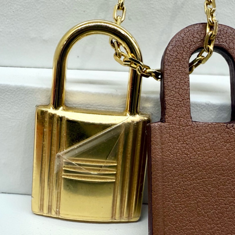 HERMES金色拚棕色皮革鎖頭造型OKelly系列項鍊-9