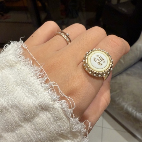 香奈兒鈕扣戒指