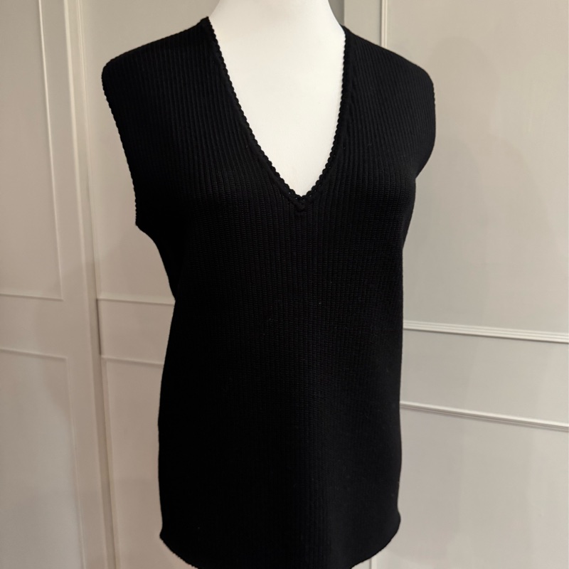 全新CHANEL 香奈兒黑色V領毛衣F46/L~XL-3