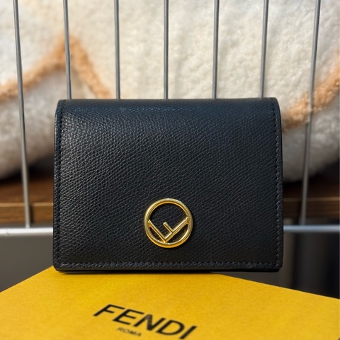 Fendi 黑金短夾