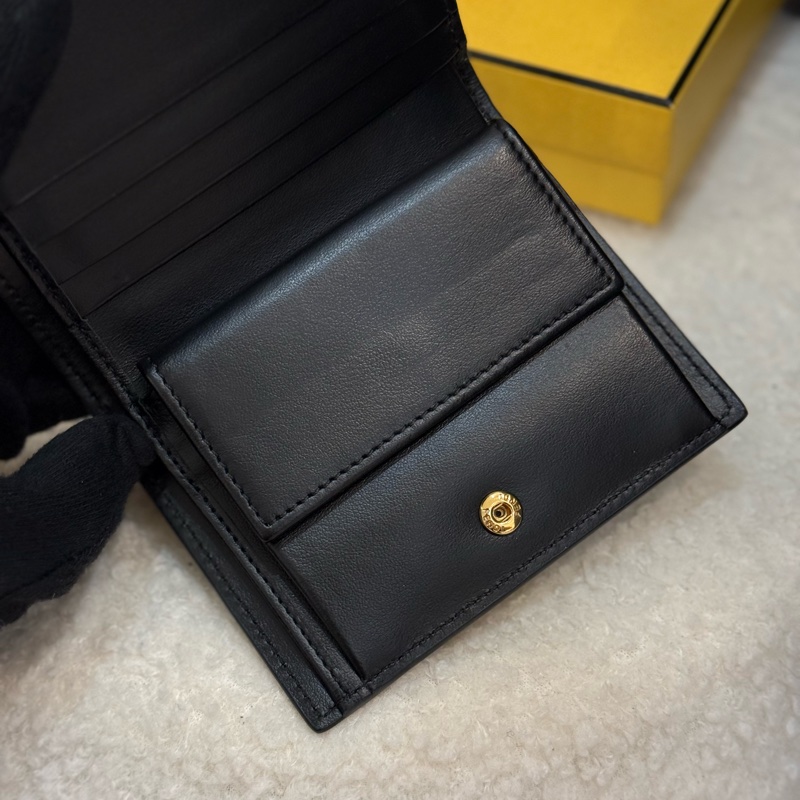 Fendi 黑金短夾-7