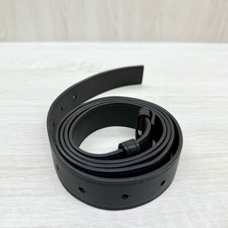 BV黑色羊皮6格CASSETTE編織斜背腰包-12