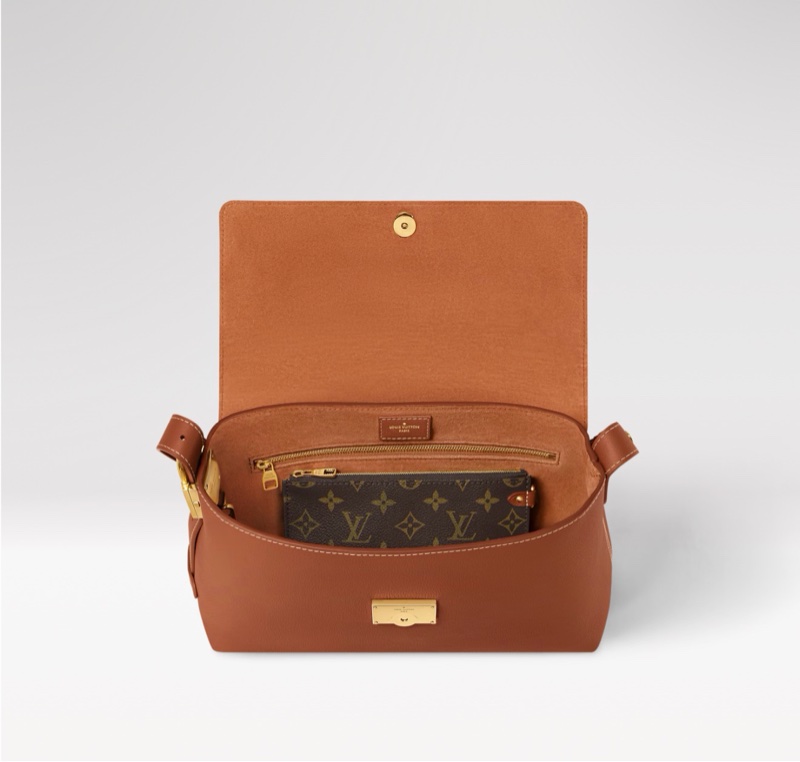 LV 全新 Low Key Messenger M13151 琥珀色-3