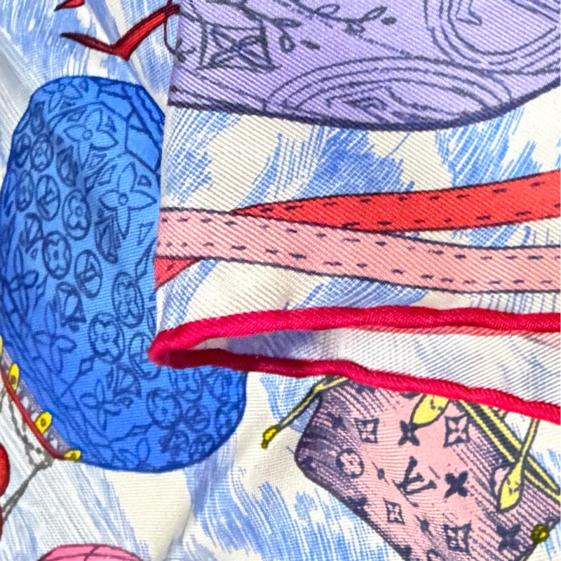 LV 繽紛熱氣球90*90絲巾(藍)-7