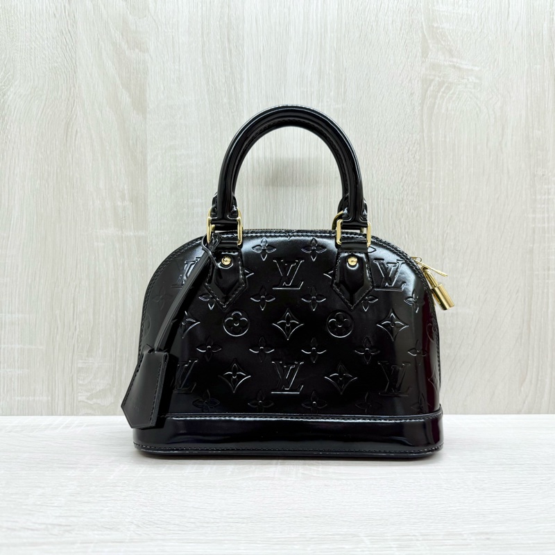 LV黑色漆皮金釦ALMA BB手提肩背包 M91678-0