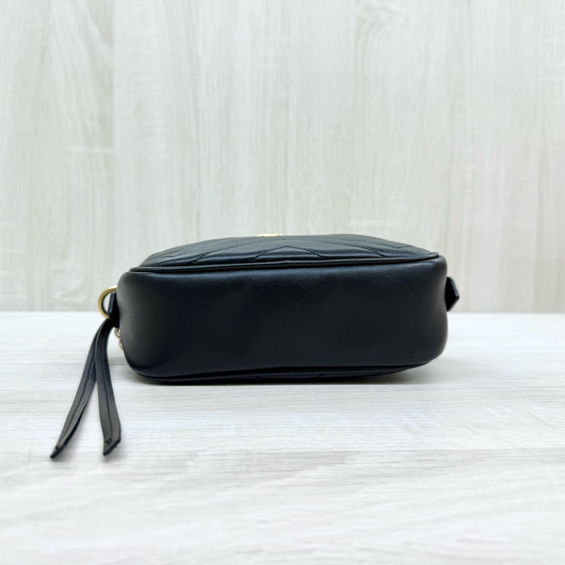 GUCCI黑色牛皮金釦馬孟拉鍊18CM相機包-5